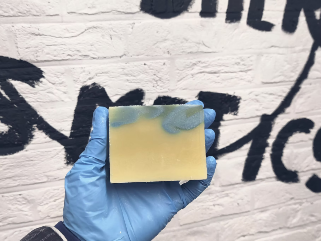 savons artisanaux fabriqués à la main